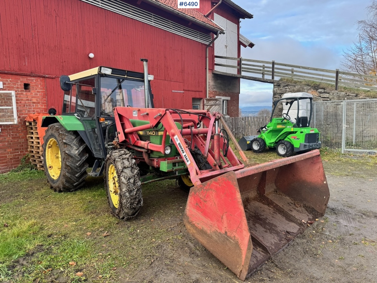 1980 John Deere 1140 w/ Front loader and bucket. - Tractor: foto 1 1980 John Deere 1140 w/ Front loader and bucket. - Tractor: foto 1