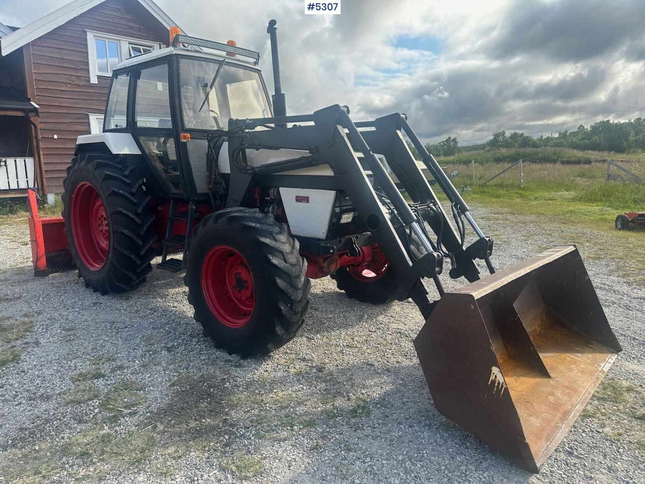 1983 David Brown Case 1690 4x4 w/ front loader, bucket and snow blower. Engine overhauled. WATCH VIDEO. - Tractor: foto 3 1983 David Brown Case 1690 4x4 w/ front loader, bucket and snow blower. Engine overhauled. WATCH VIDEO. - Tractor: foto 3