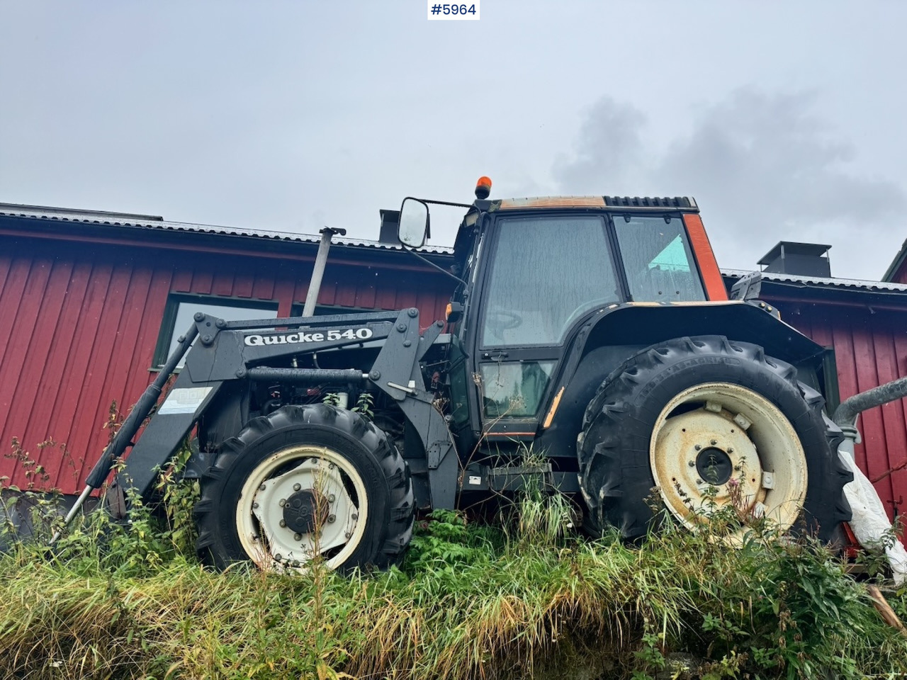 1991 Valmet 6100 Turbo with front loader and bucket - Tractor: foto 1 1991 Valmet 6100 Turbo with front loader and bucket - Tractor: foto 1