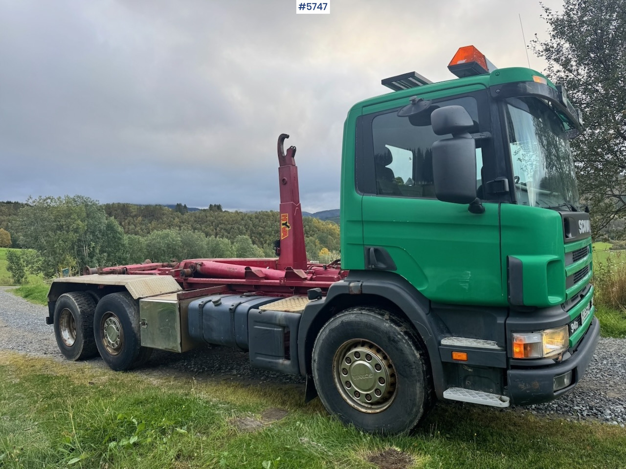 1998 Scania 94D 310 Hook‑truck - Camión multibasculante: foto 5 1998 Scania 94D 310 Hook‑truck - Camión multibasculante: foto 5