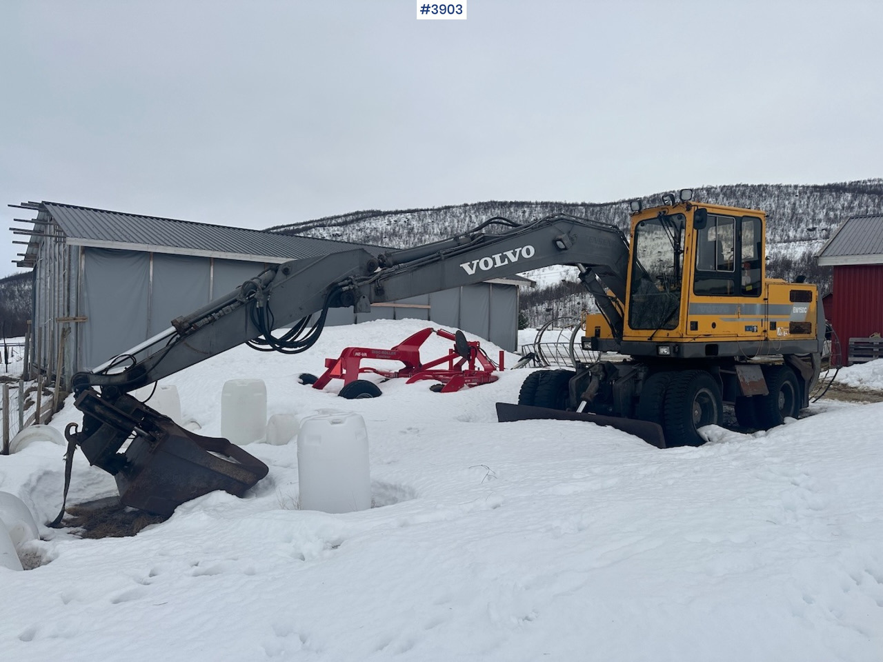 1998 Volvo EW150C wheel digger rep object w/ sanding bucket - Excavadora: foto 1 1998 Volvo EW150C wheel digger rep object w/ sanding bucket - Excavadora: foto 1
