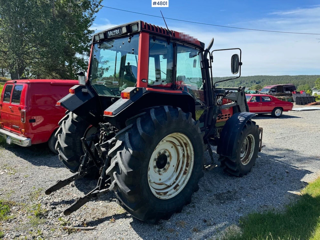 2002 Valtra 6300 4x4 w/ front loader - Tractor: foto 5 2002 Valtra 6300 4x4 w/ front loader - Tractor: foto 5