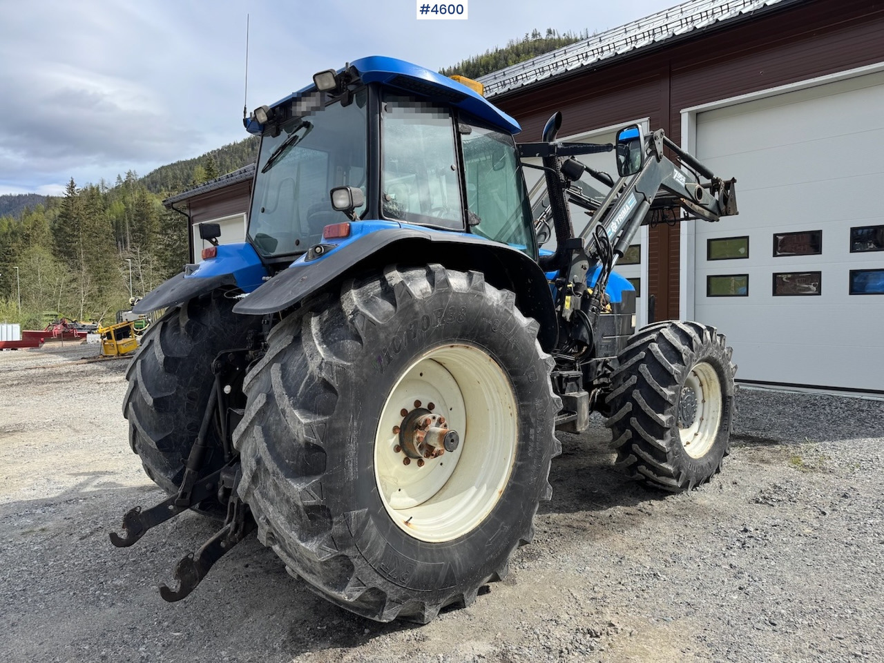 2005 New Holland TM190 w/front loader - Tractor: foto 3 2005 New Holland TM190 w/front loader - Tractor: foto 3