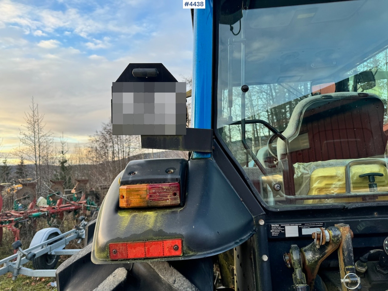 Tractor 2005 Valtra A75-4 4x4 w/ Front loader and bucket. 3250 hours!: foto 17