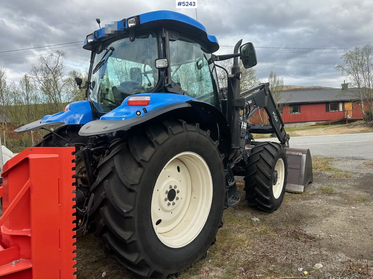 2007 New Holland TS135 4x4 tractor w/ front loader. WATCH VIDEO. - Tractor: foto 5 2007 New Holland TS135 4x4 tractor w/ front loader. WATCH VIDEO. - Tractor: foto 5