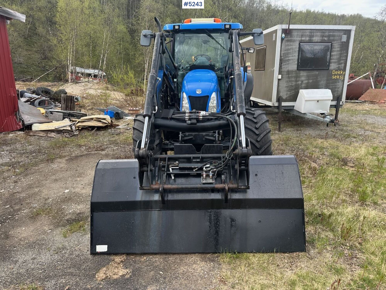 2007 New Holland TS135 4x4 tractor w/ front loader. WATCH VIDEO. - Tractor: foto 3 2007 New Holland TS135 4x4 tractor w/ front loader. WATCH VIDEO. - Tractor: foto 3