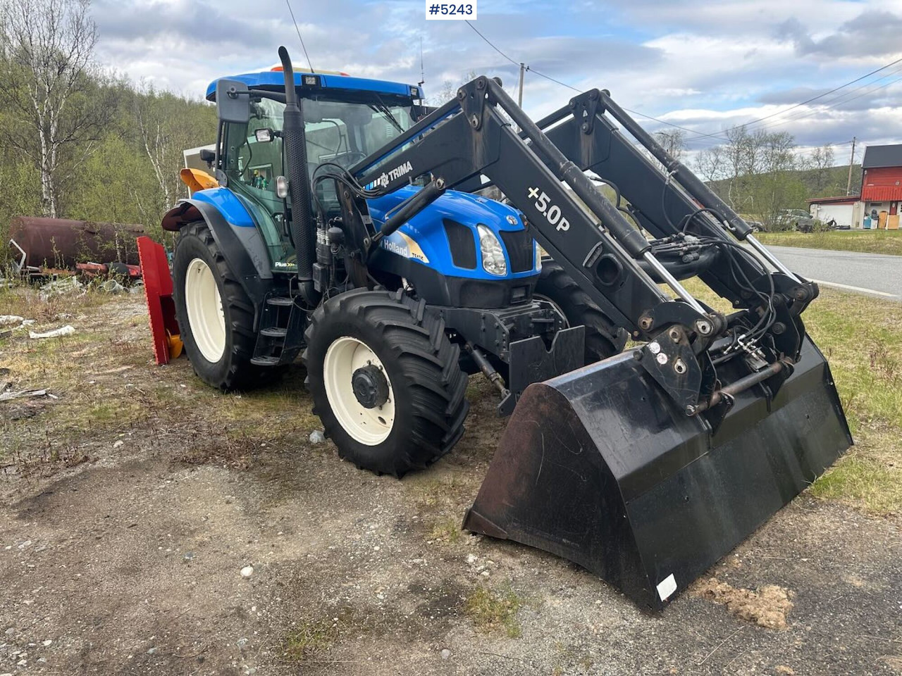 2007 New Holland TS135 4x4 tractor w/ front loader. WATCH VIDEO. - Tractor: foto 4 2007 New Holland TS135 4x4 tractor w/ front loader. WATCH VIDEO. - Tractor: foto 4