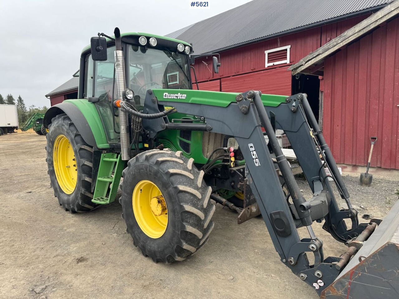 2010 John Deere 6430 Premium w/ plow plate, loader and 2 sets of tires. - Carretilla elevadora: foto 2 2010 John Deere 6430 Premium w/ plow plate, loader and 2 sets of tires. - Carretilla elevadora: foto 2