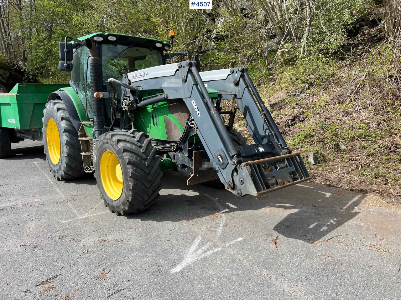 2012 John Deere 6140R w/ front loader and 2020 Foss-Eik 5.150 dump trailer - Tractor: foto 1 2012 John Deere 6140R w/ front loader and 2020 Foss-Eik 5.150 dump trailer - Tractor: foto 1