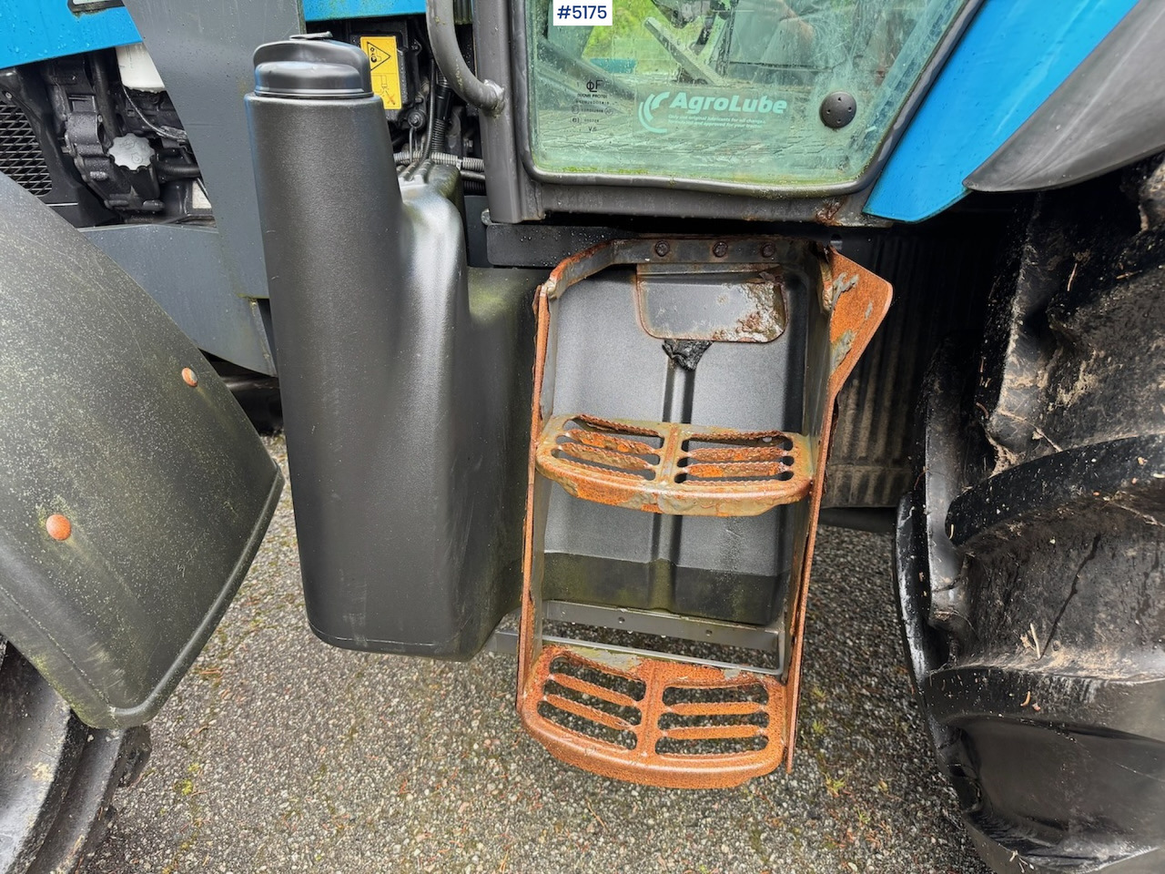 2013 Landini Powermondial 120 w/front loader and some equipment. Low hours! - Tractor: foto 5 2013 Landini Powermondial 120 w/front loader and some equipment. Low hours! - Tractor: foto 5