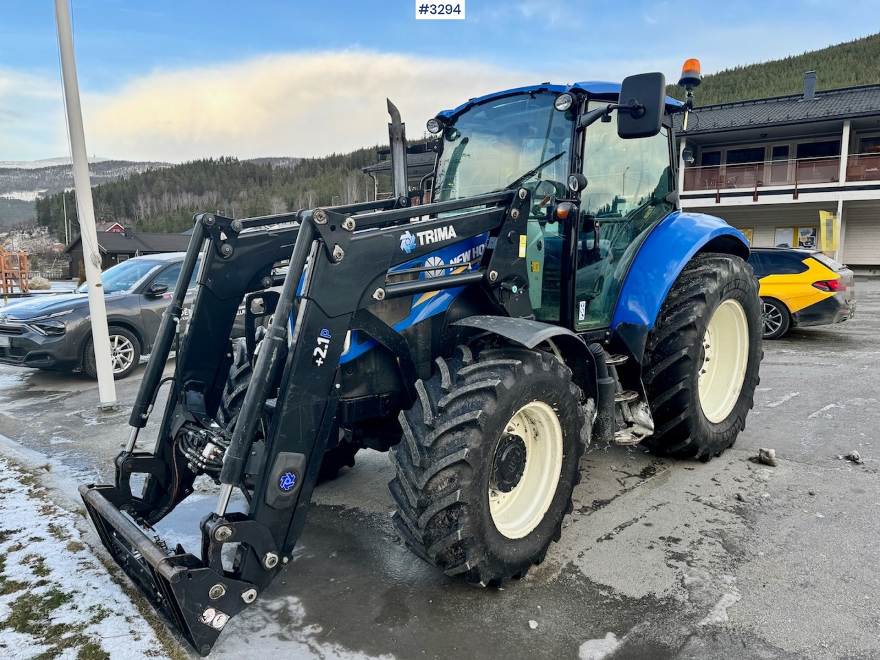 2013 New Holland T5.95 with Trima +2.1P Front Loader. New Engine! - Tractor: foto 4 2013 New Holland T5.95 with Trima +2.1P Front Loader. New Engine! - Tractor: foto 4