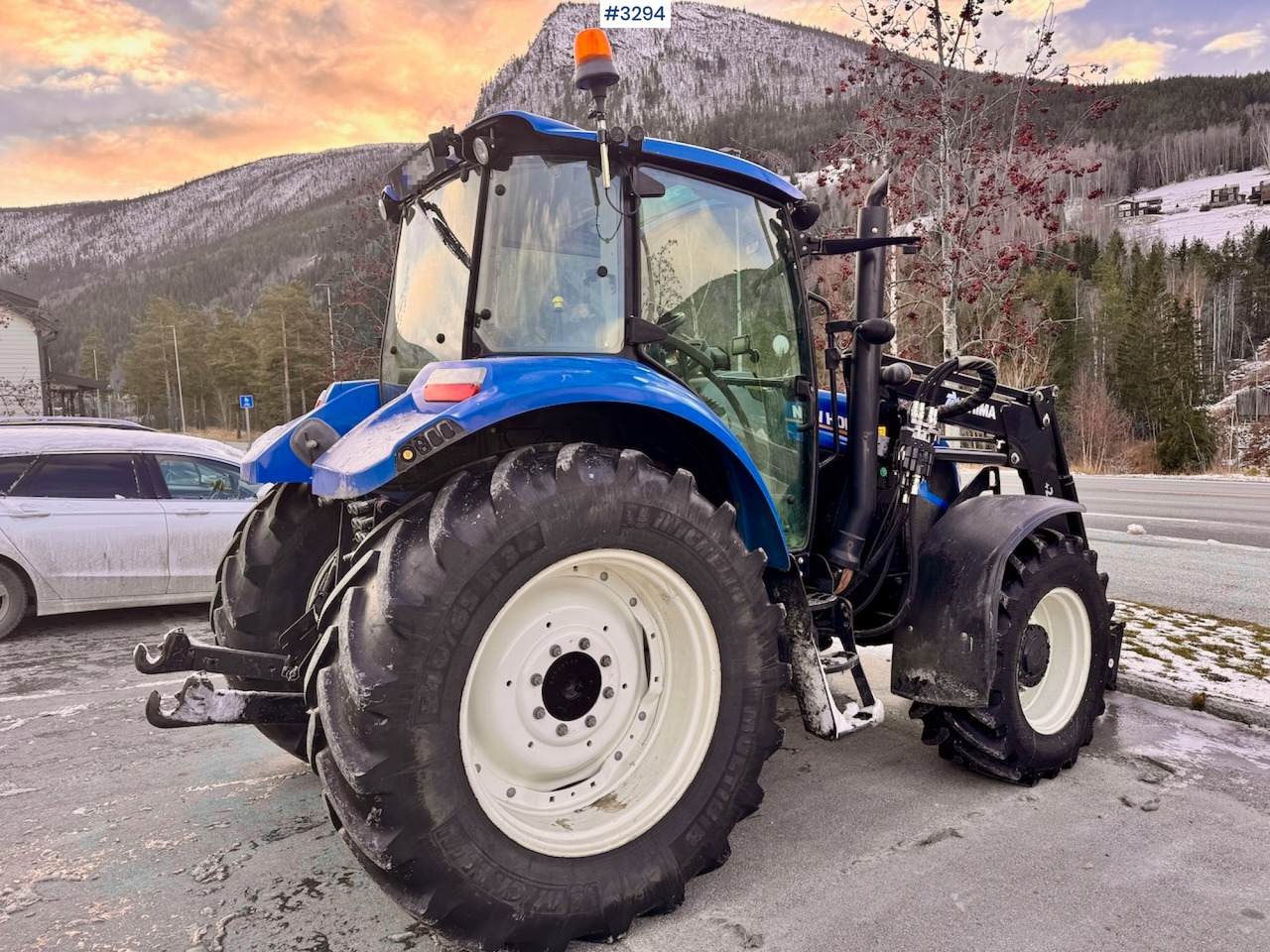 2013 New Holland T5.95 with Trima +2.1P Front Loader. New Engine! - Tractor: foto 5 2013 New Holland T5.95 with Trima +2.1P Front Loader. New Engine! - Tractor: foto 5