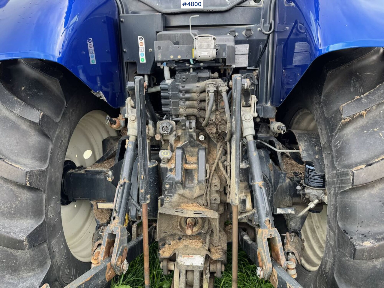 Tractor 2013 New Holland T7.210 AC Blue Power m/ Frontlaster: foto 15 Tractor 2013 New Holland T7.210 AC Blue Power m/ Frontlaster: foto 15