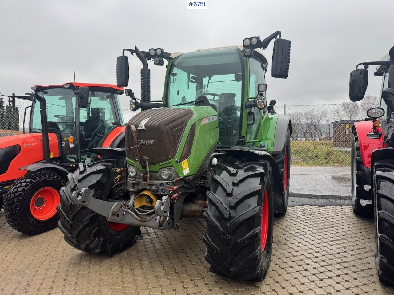 2019 Fendt 313 Vario w/ Front hydraulics and 2 sets of tires. - Tractor: foto 4 2019 Fendt 313 Vario w/ Front hydraulics and 2 sets of tires. - Tractor: foto 4