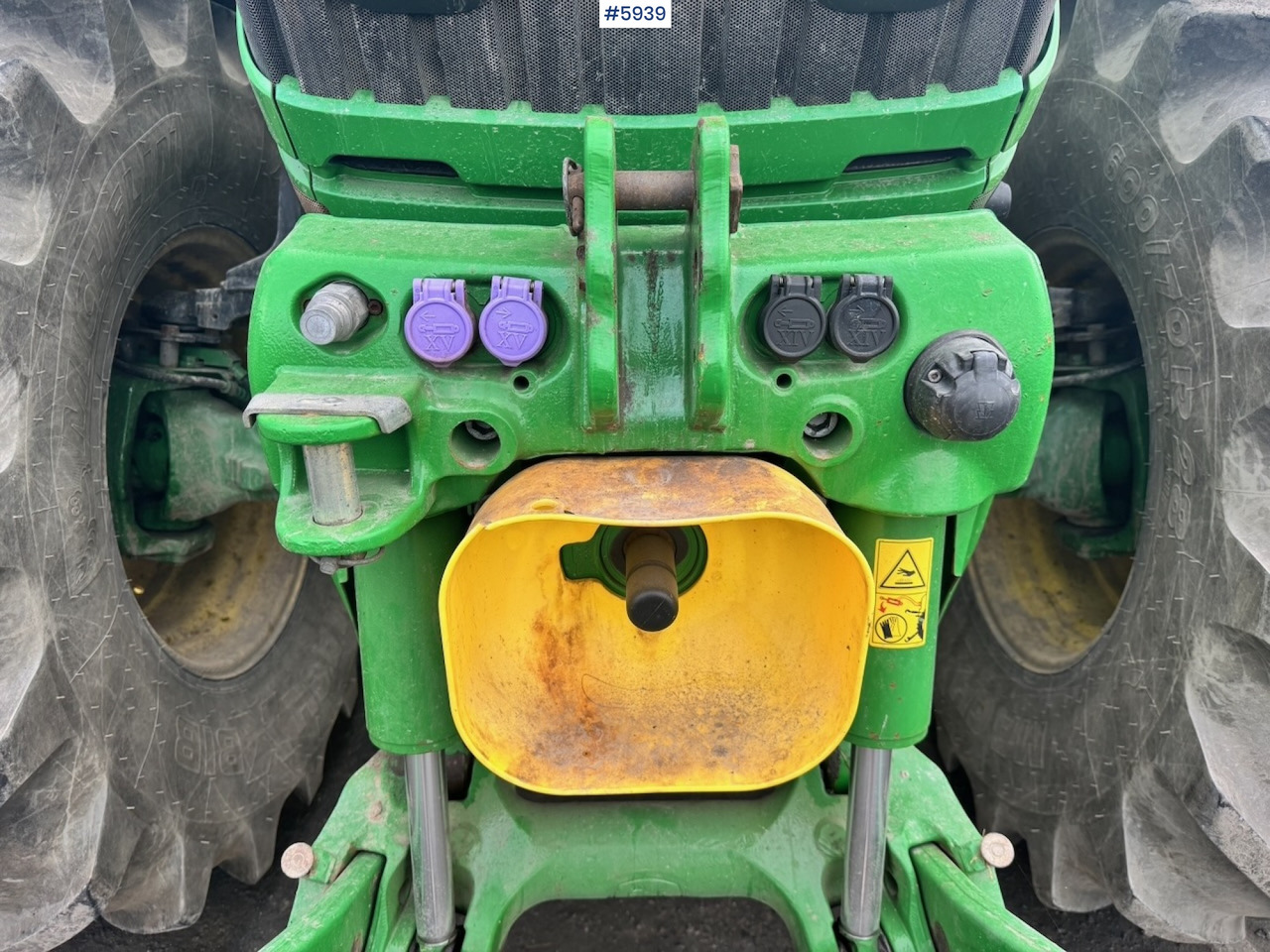 Tractor 2020 John Deere 6215R w/ Front PTO and hydraulics. 2 sets of tires.: foto 11 Tractor 2020 John Deere 6215R w/ Front PTO and hydraulics. 2 sets of tires.: foto 11