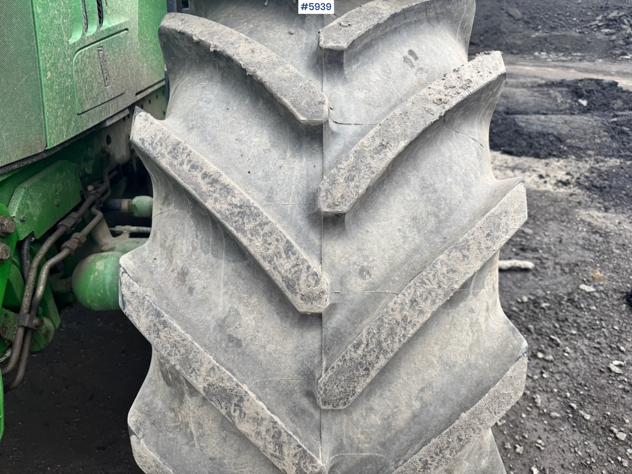 Tractor 2020 John Deere 6215R w/ Front PTO and hydraulics. 2 sets of tires.: foto 12 Tractor 2020 John Deere 6215R w/ Front PTO and hydraulics. 2 sets of tires.: foto 12