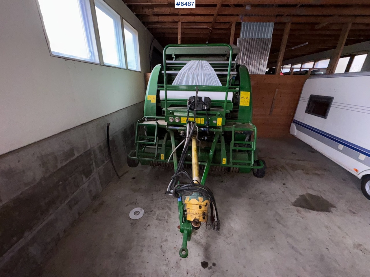 2021 McHale F5600 Plus w/ Camless Pick-Up and 710 Tires. - Maquinaria de henificación: foto 2 2021 McHale F5600 Plus w/ Camless Pick-Up and 710 Tires. - Maquinaria de henificación: foto 2
