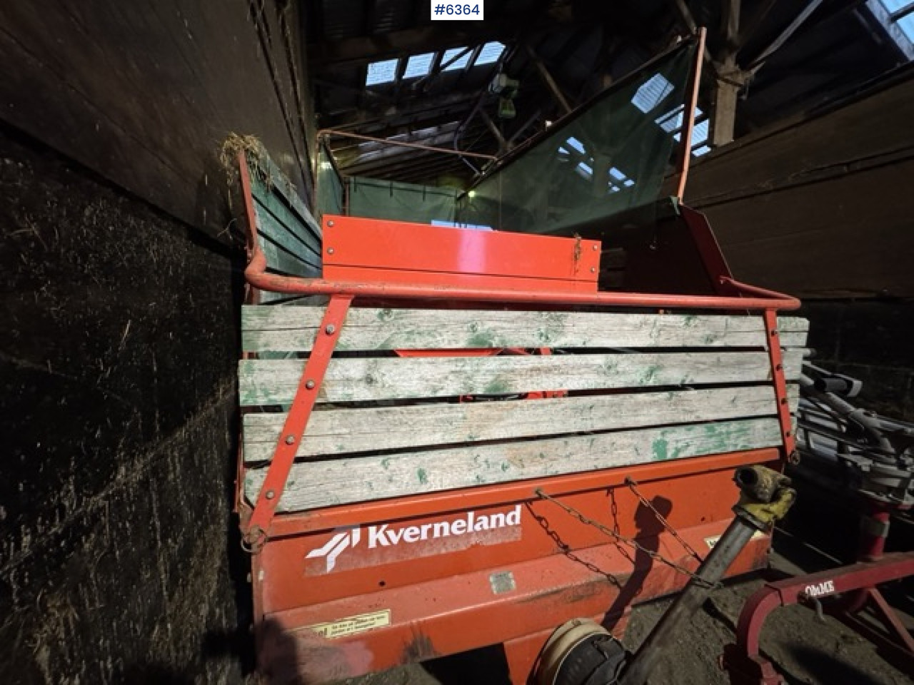 Approx. 1990 Kverneland UN7000 unloading wagon - Maquinaria de henificación: foto 5 Approx. 1990 Kverneland UN7000 unloading wagon - Maquinaria de henificación: foto 5