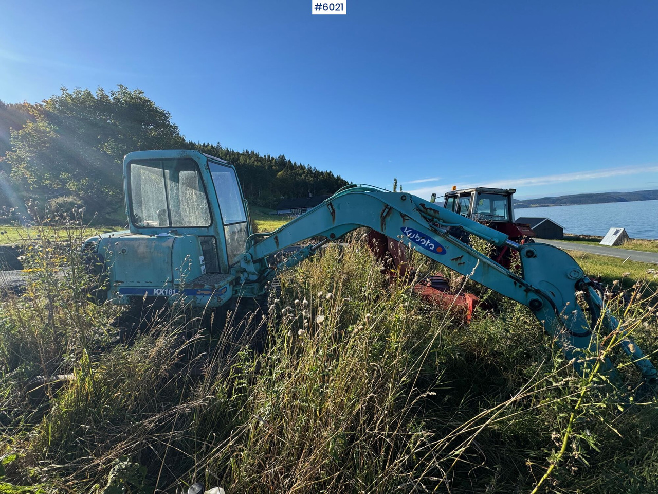 Approx.2000 Kubota KX161 w/excavator bucket and leveling bucket. Partially repaired object. - Tractor: foto 1 Approx.2000 Kubota KX161 w/excavator bucket and leveling bucket. Partially repaired object. - Tractor: foto 1