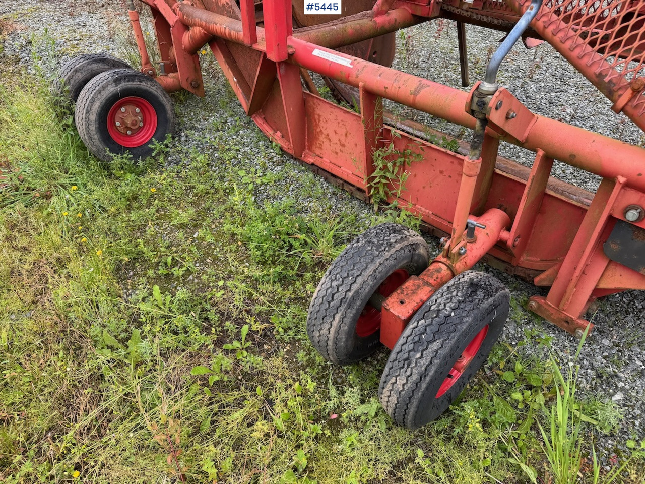Equipo para trabajo del suelo Globus stone picker, high type: foto 9 Equipo para trabajo del suelo Globus stone picker, high type: foto 9