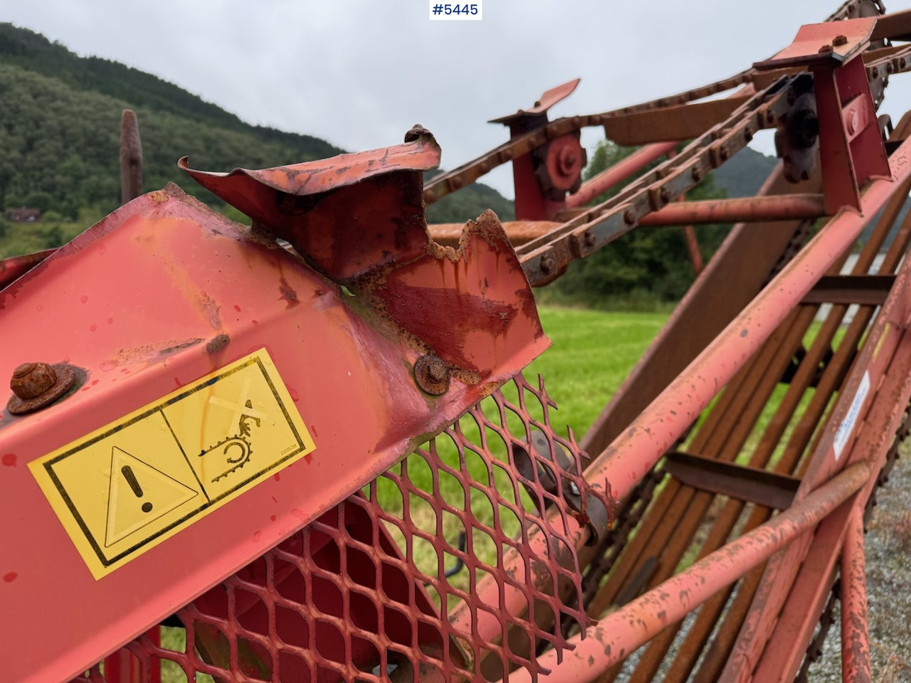 Equipo para trabajo del suelo Globus stone picker, high type: foto 18 Equipo para trabajo del suelo Globus stone picker, high type: foto 18