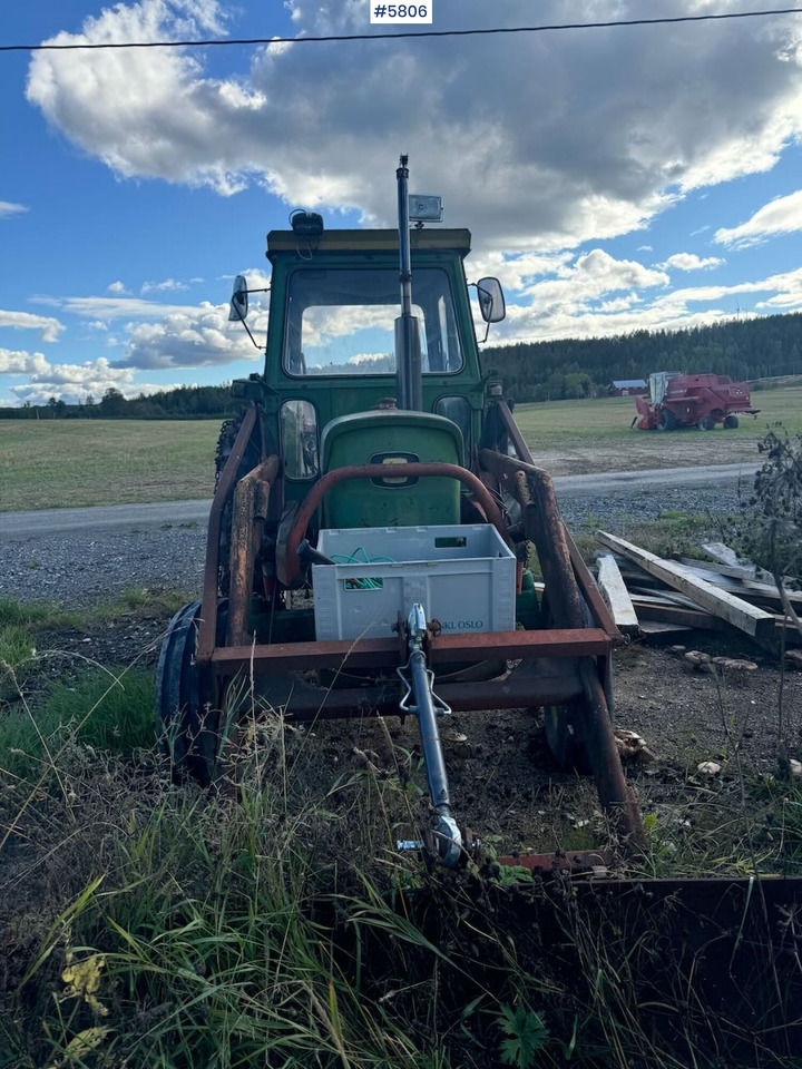 John Deere 2130 - Tractor: foto 5 John Deere 2130 - Tractor: foto 5