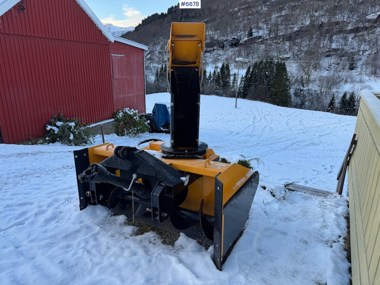 Agroquip G180 2-speed Snowblower. Like new! - Vehículo municipal: foto 2 Agroquip G180 2-speed Snowblower. Like new! - Vehículo municipal: foto 2