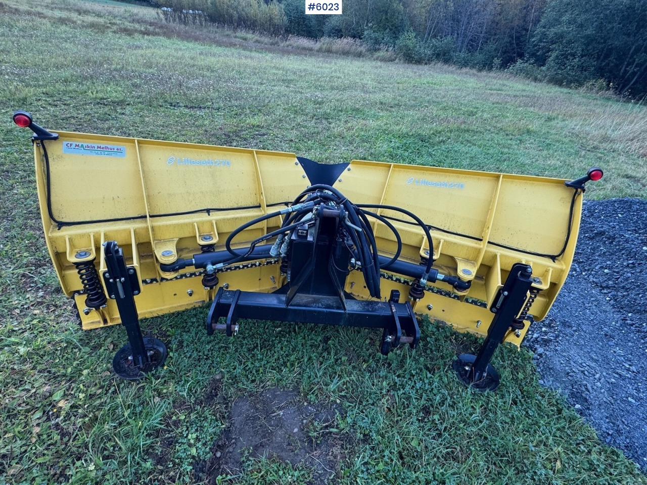 Lilleseth V-plow 270 w/ 3rd and 4th function! - Vehículo municipal: foto 5 Lilleseth V-plow 270 w/ 3rd and 4th function! - Vehículo municipal: foto 5