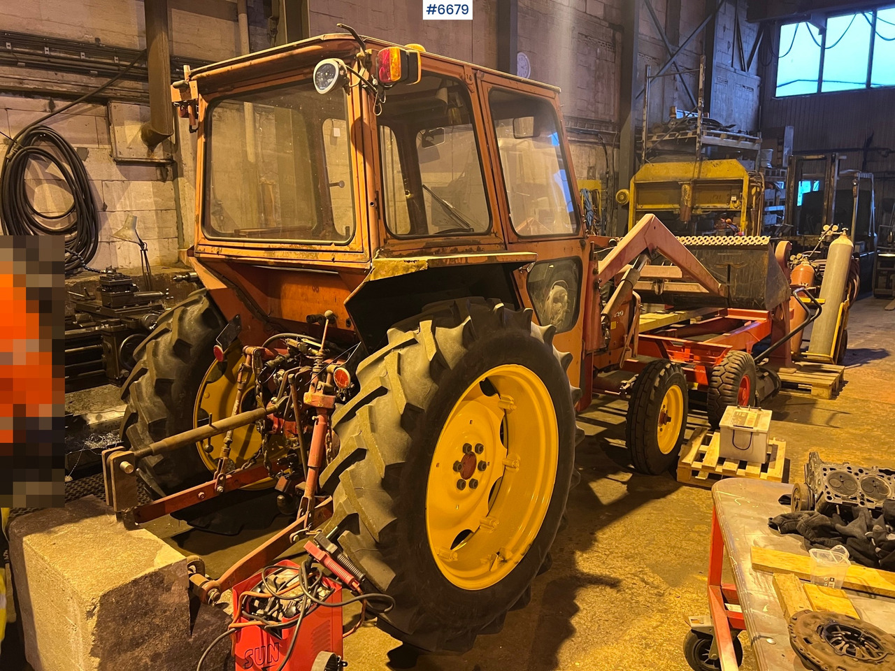 Volvo T430K traktor m/ frontlaster og skuffe - Tractor: foto 2 Volvo T430K traktor m/ frontlaster og skuffe - Tractor: foto 2