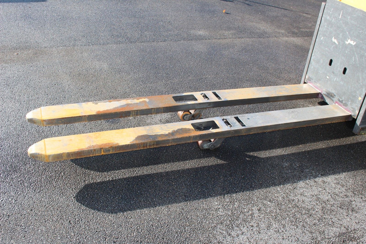 Atlet PPL/200S Ameise Niedrighubwagen - Transpaleta: foto 5 Atlet PPL/200S Ameise Niedrighubwagen - Transpaleta: foto 5