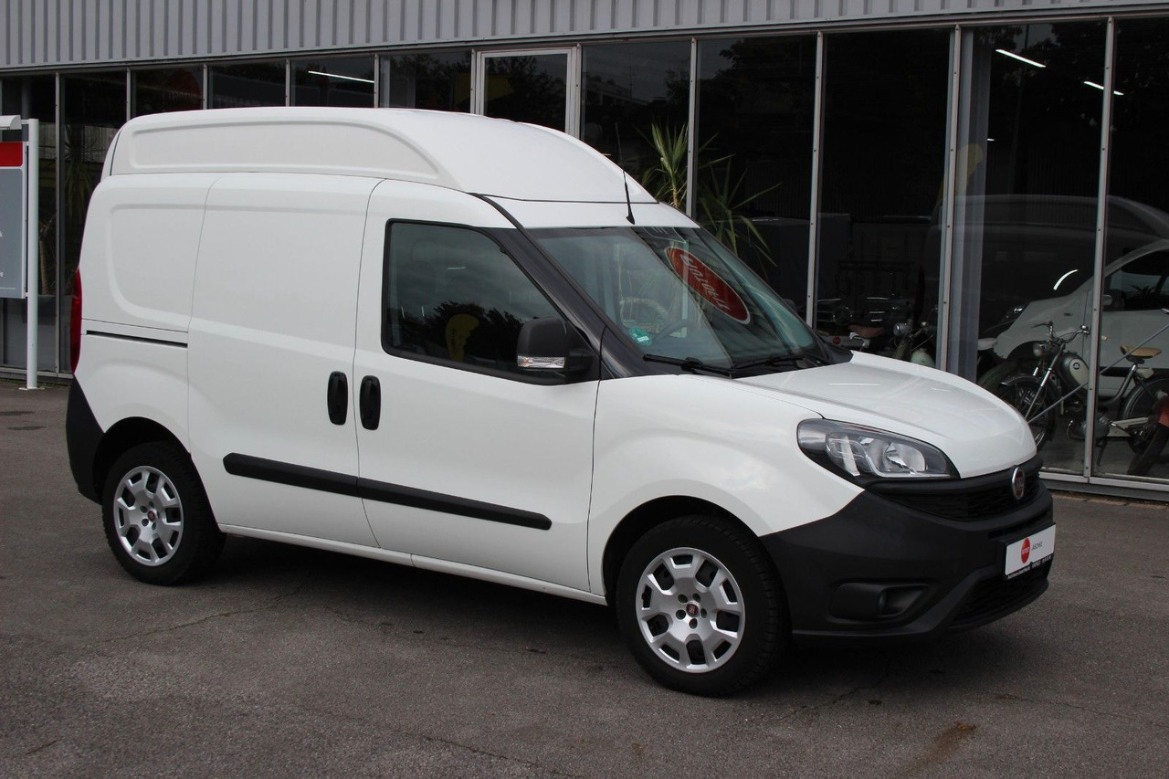 Fiat Doblo Kasten SX Klima Hochdach 51tKM 1.Hand - Furgoneta de pasajeros: foto 2 Fiat Doblo Kasten SX Klima Hochdach 51tKM 1.Hand - Furgoneta de pasajeros: foto 2