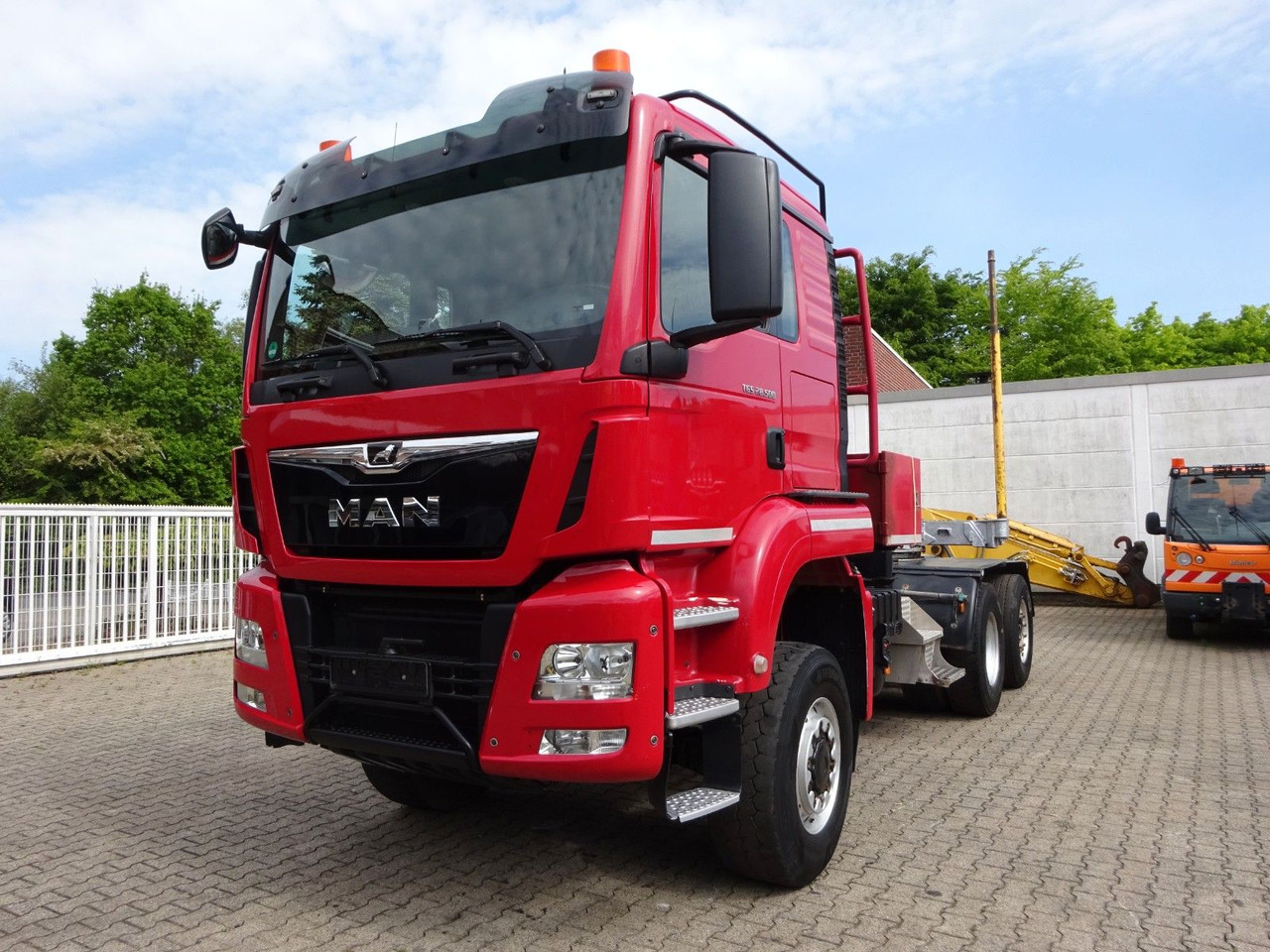 MAN 28.500 TGS mit Lift+Lenkachse Allrad - Cabeza tractora: foto 1 MAN 28.500 TGS mit Lift+Lenkachse Allrad - Cabeza tractora: foto 1