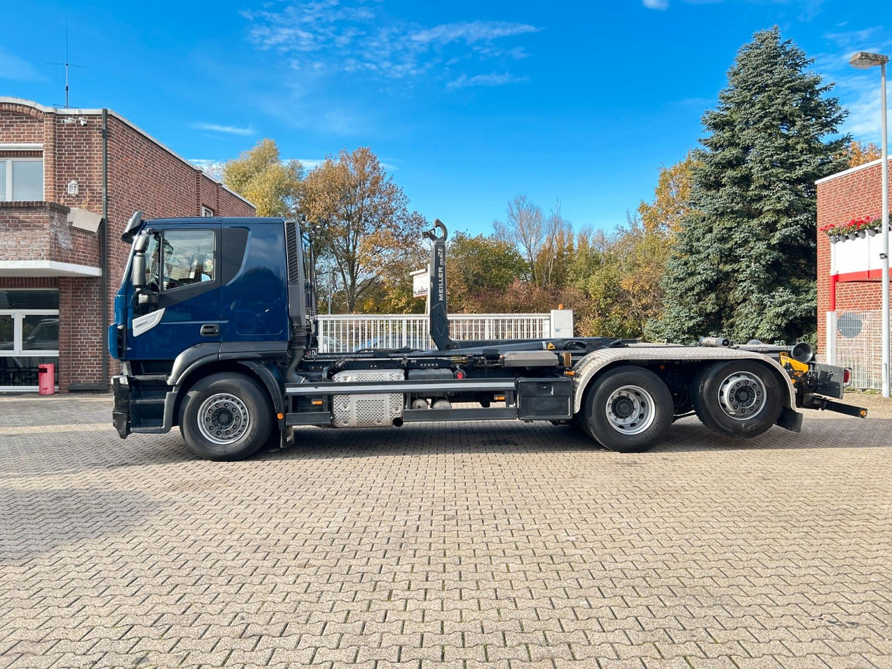 Iveco 460 Stralis MEILLER Abroller mit LIft-Lenkachse - Camión multibasculante: foto 1 Iveco 460 Stralis MEILLER Abroller mit LIft-Lenkachse - Camión multibasculante: foto 1