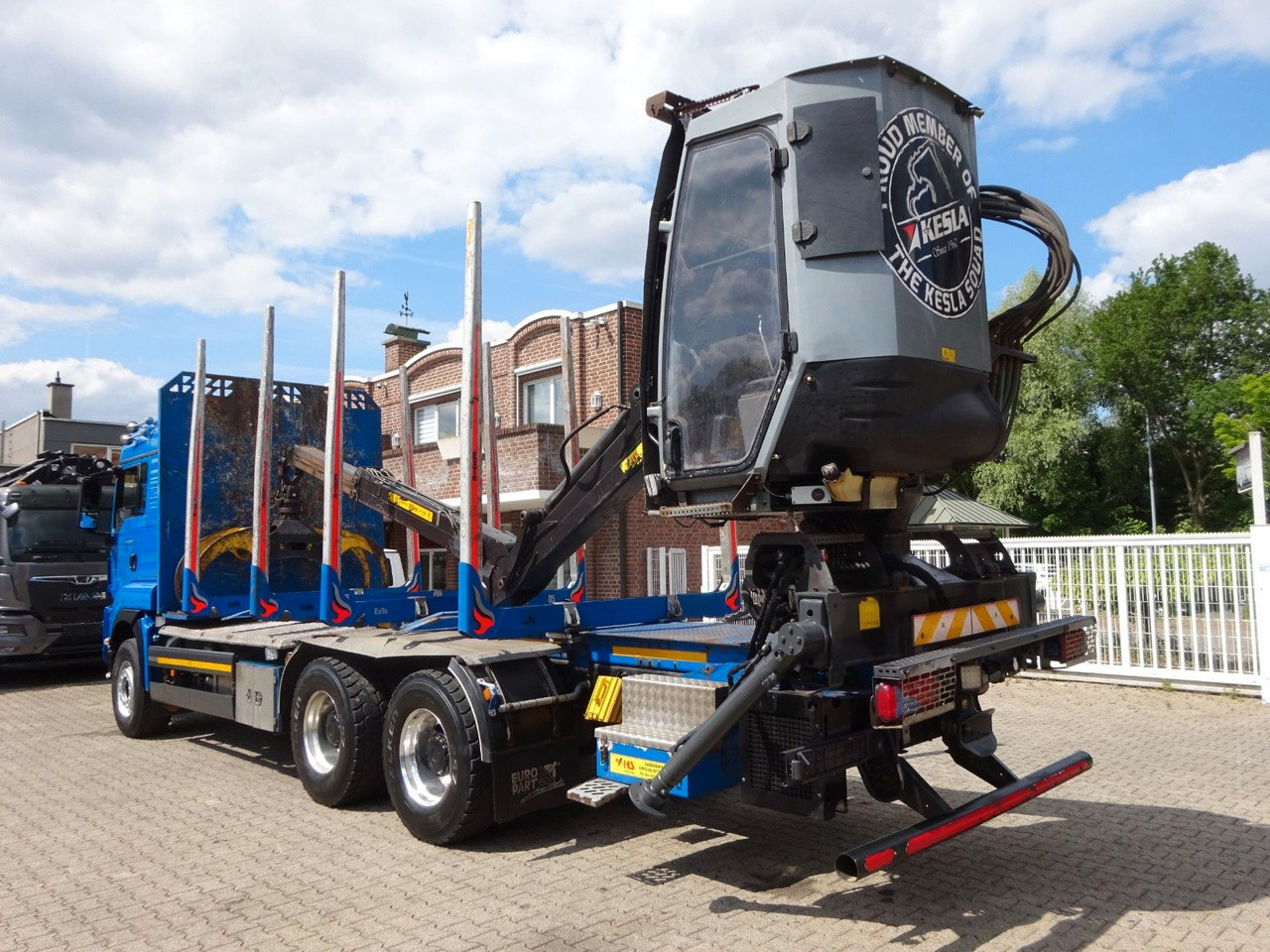 MAN 26.510 mit KESLA 2112 Holzkran+Kabine+Greifer - Camión forestal, Camión grúa: foto 4 MAN 26.510 mit KESLA 2112 Holzkran+Kabine+Greifer - Camión forestal, Camión grúa: foto 4