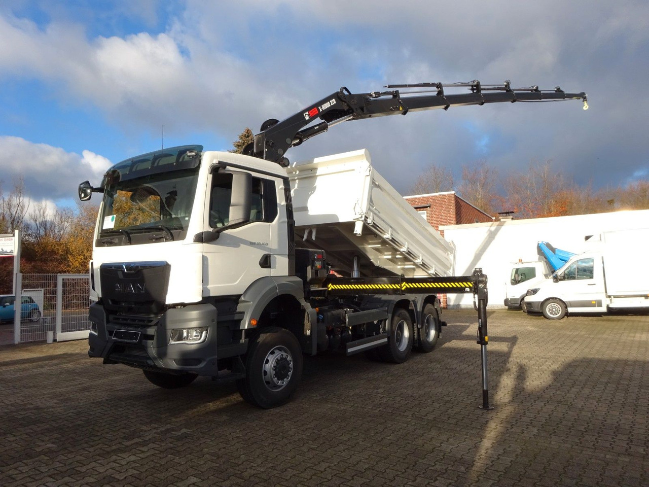 MAN 33.430 6x6 3-SEITENKIPPER KRAN HIAB 228- 6HYDRO - Camión volquete, Camión grúa: foto 3 MAN 33.430 6x6 3-SEITENKIPPER KRAN HIAB 228- 6HYDRO - Camión volquete, Camión grúa: foto 3