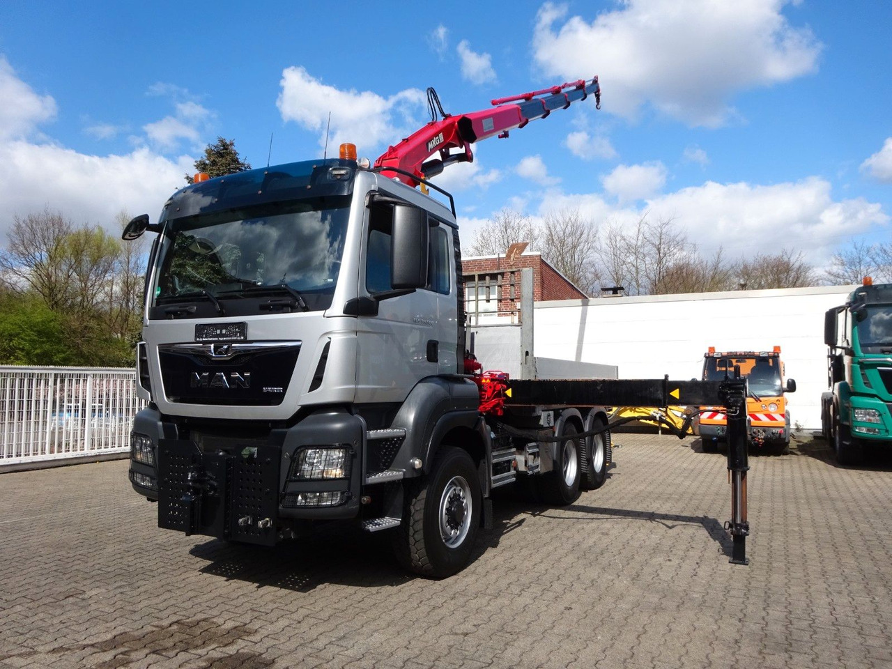 MAN 33.500 TGS + MKG HLK 231 Kran 6x6 Hydrodrive - Camión grúa: foto 2 MAN 33.500 TGS + MKG HLK 231 Kran 6x6 Hydrodrive - Camión grúa: foto 2