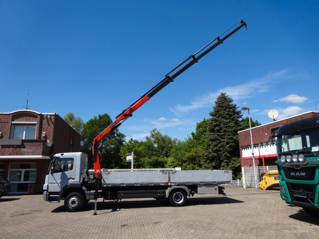 Mercedes-Benz 1222 Atego mit Palfinger PK8501 Kran 4x2 - Camión caja abierta, Camión grúa: foto 3 Mercedes-Benz 1222 Atego mit Palfinger PK8501 Kran 4x2 - Camión caja abierta, Camión grúa: foto 3