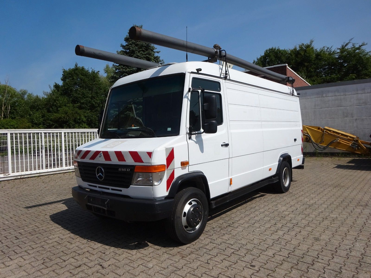 Mercedes-Benz 616D Vario Kastenwagen 4x2 - Furgón: foto 2 Mercedes-Benz 616D Vario Kastenwagen 4x2 - Furgón: foto 2