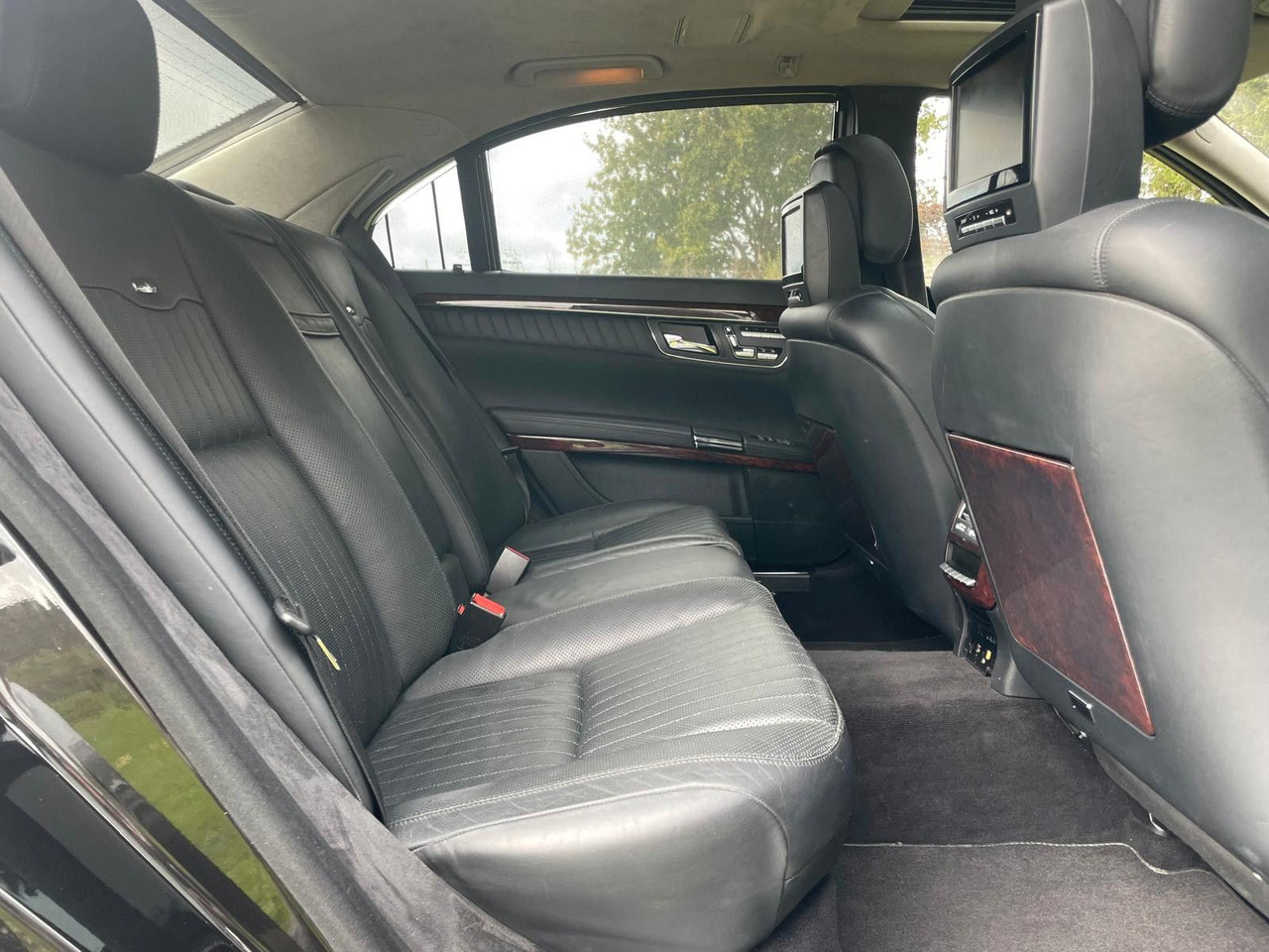 Coche familiar Mercedes-Benz S 600 S-Klasse Limousine: foto 18 Coche familiar Mercedes-Benz S 600 S-Klasse Limousine: foto 18