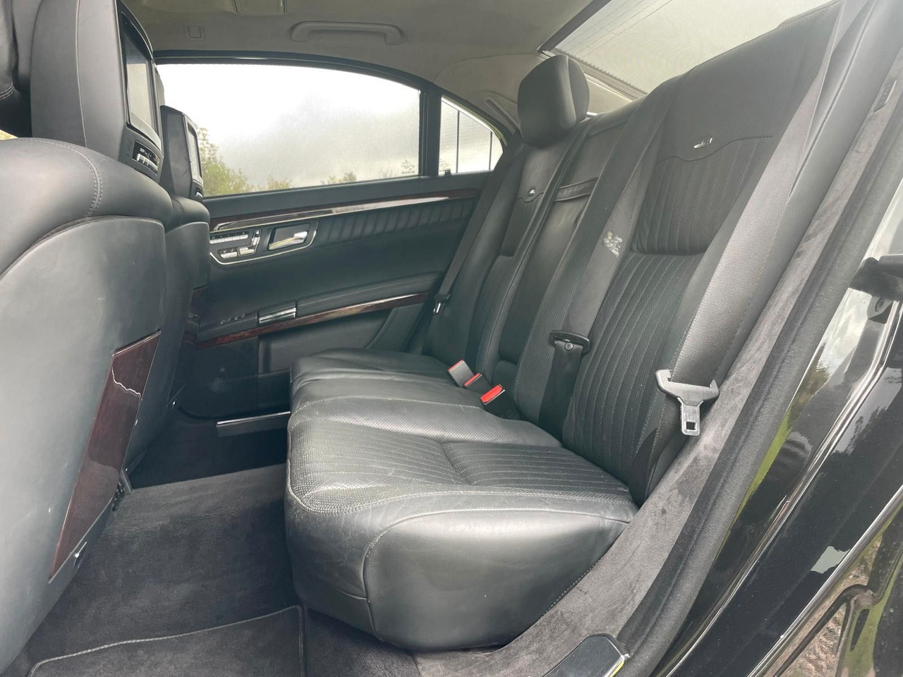 Coche familiar Mercedes-Benz S 600 S-Klasse Limousine: foto 23 Coche familiar Mercedes-Benz S 600 S-Klasse Limousine: foto 23