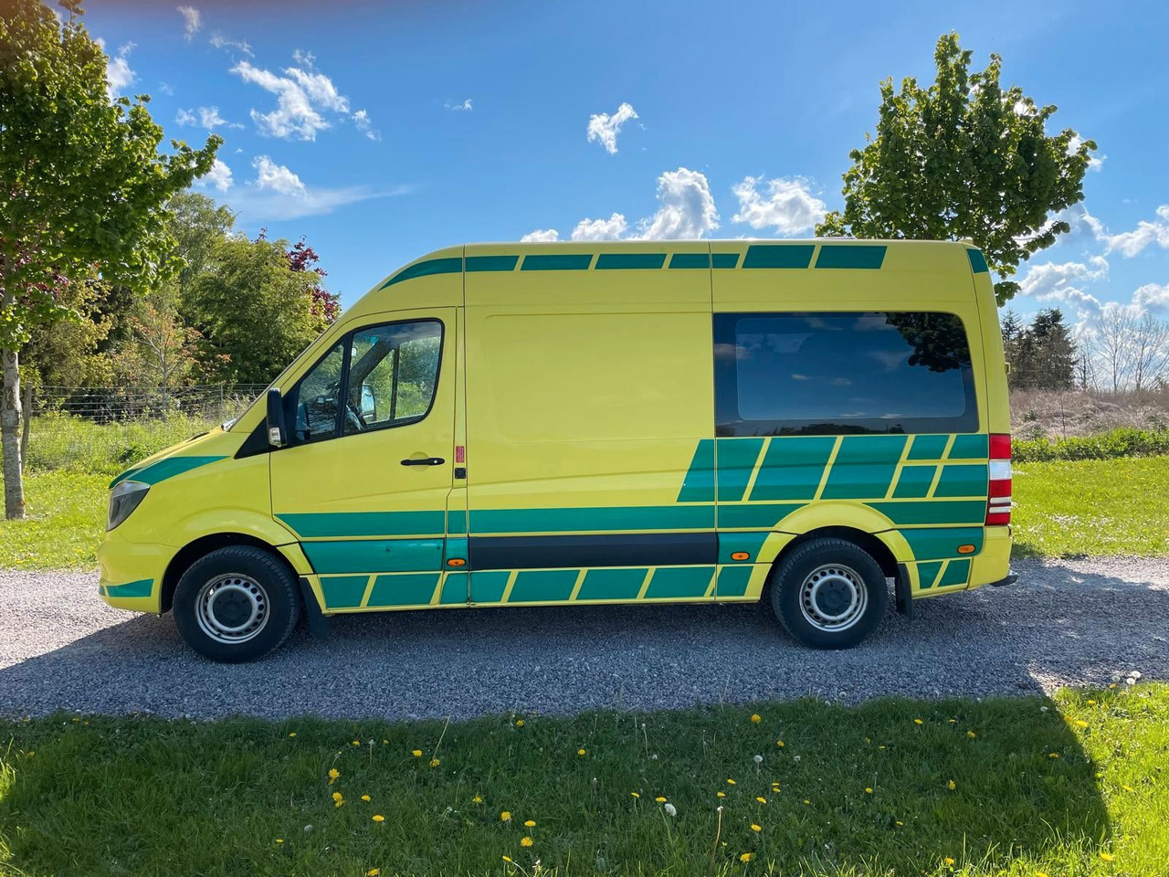 Mercedes-Benz Sprinter II Kasten 316 CDI Aut Ambulance* - Ambulancia: foto 2 Mercedes-Benz Sprinter II Kasten 316 CDI Aut Ambulance* - Ambulancia: foto 2