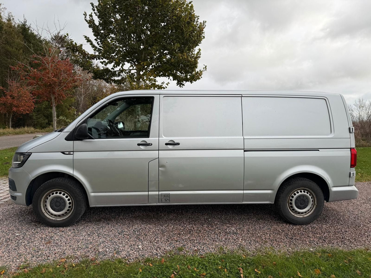 Volkswagen T6 Transporter Kasten lang - Furgoneta de pasajeros: foto 2 Volkswagen T6 Transporter Kasten lang - Furgoneta de pasajeros: foto 2