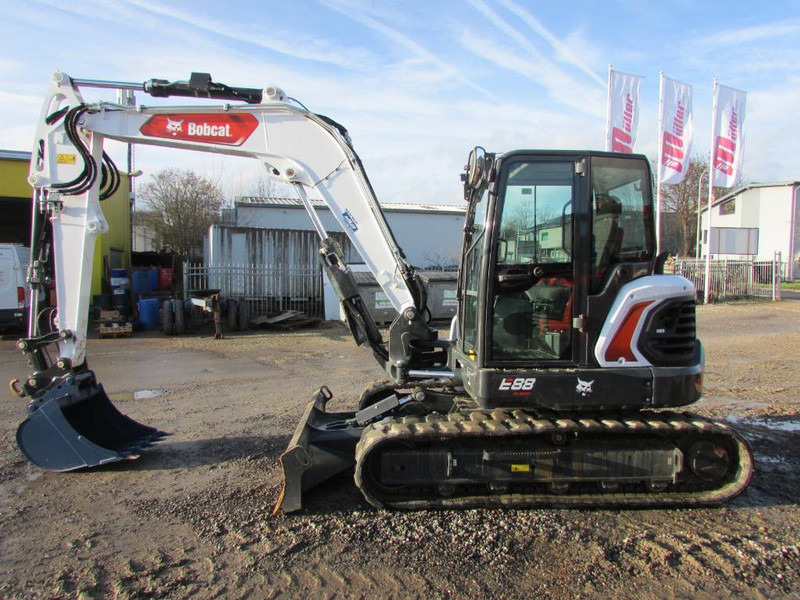 Bobcat E 88 R2 Minibagger 72.500 EUR - Miniexcavadora: foto 1 Bobcat E 88 R2 Minibagger 72.500 EUR - Miniexcavadora: foto 1