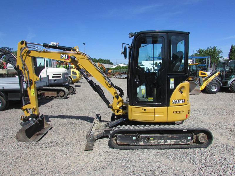 Cat 303.5 E2 CR Minibagger 32.000 EUR - Miniexcavadora: foto 1 Cat 303.5 E2 CR Minibagger 32.000 EUR - Miniexcavadora: foto 1