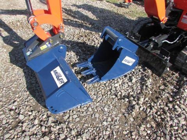 Kubota U 10-5 Side Lever Minibagger 21.500 EUR - Miniexcavadora: foto 2 Kubota U 10-5 Side Lever Minibagger 21.500 EUR - Miniexcavadora: foto 2