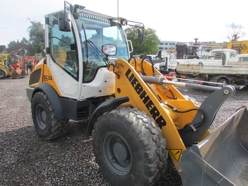 Liebherr L 506 Compact Radlader 46.500 EUR netto L506C - Cargadora de ruedas: foto 3 Liebherr L 506 Compact Radlader 46.500 EUR netto L506C - Cargadora de ruedas: foto 3