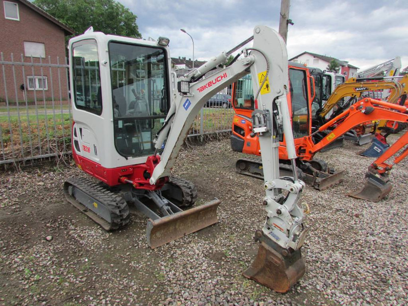 Takeuchi TB 216 V4 Minibagger 24.500 EUR - Miniexcavadora: foto 2 Takeuchi TB 216 V4 Minibagger 24.500 EUR - Miniexcavadora: foto 2