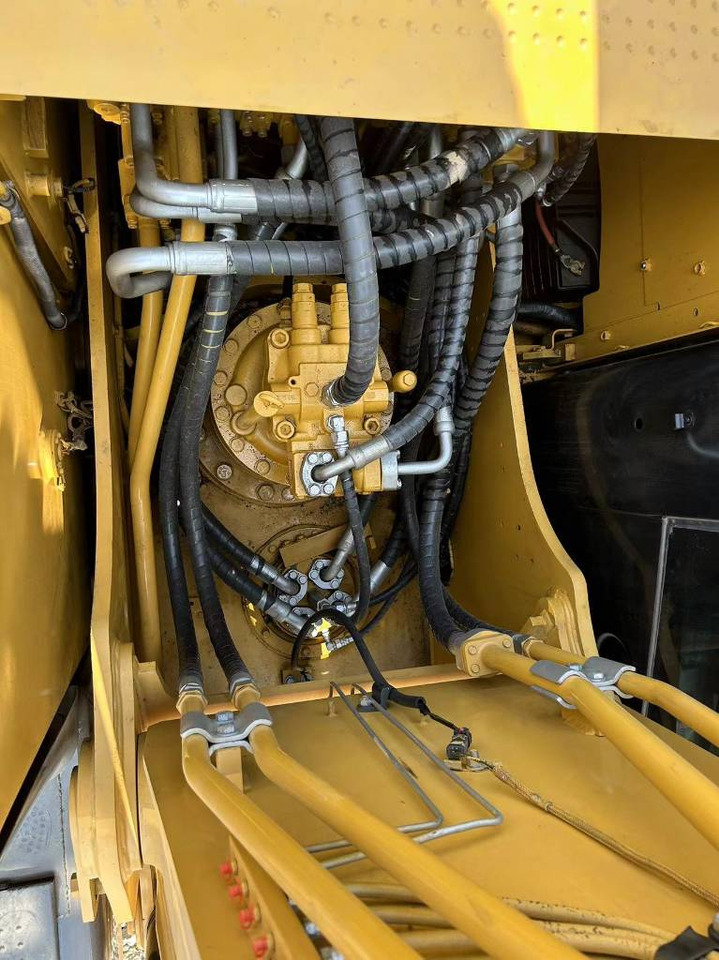 CAT 320D2 - Excavadora de cadenas: foto 2 CAT 320D2 - Excavadora de cadenas: foto 2