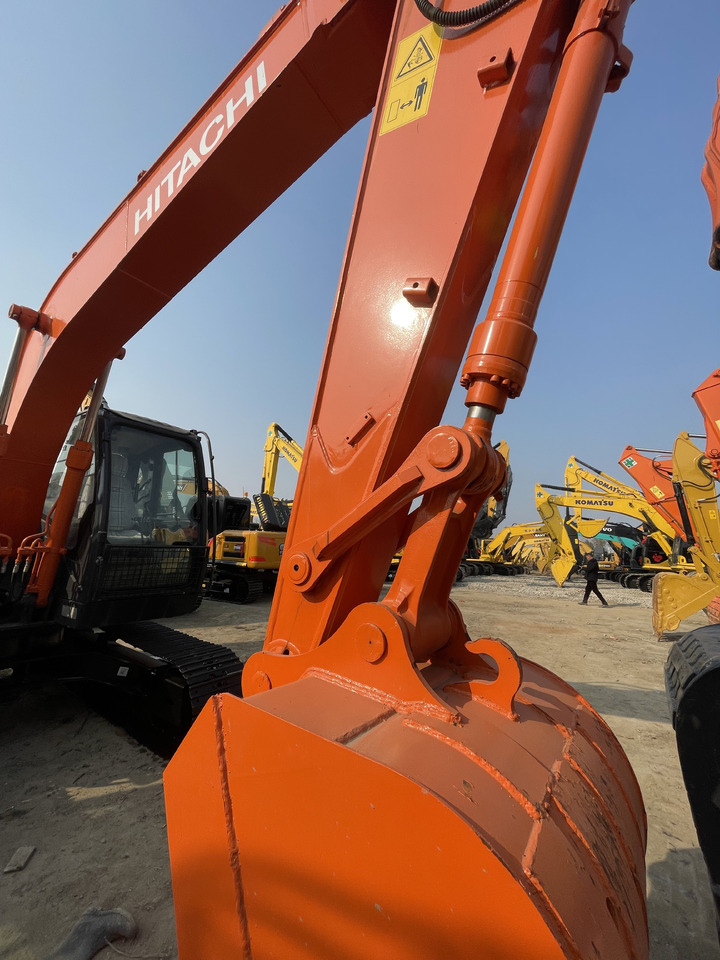 HITACHI ZX130 - Excavadora de cadenas: foto 5 HITACHI ZX130 - Excavadora de cadenas: foto 5