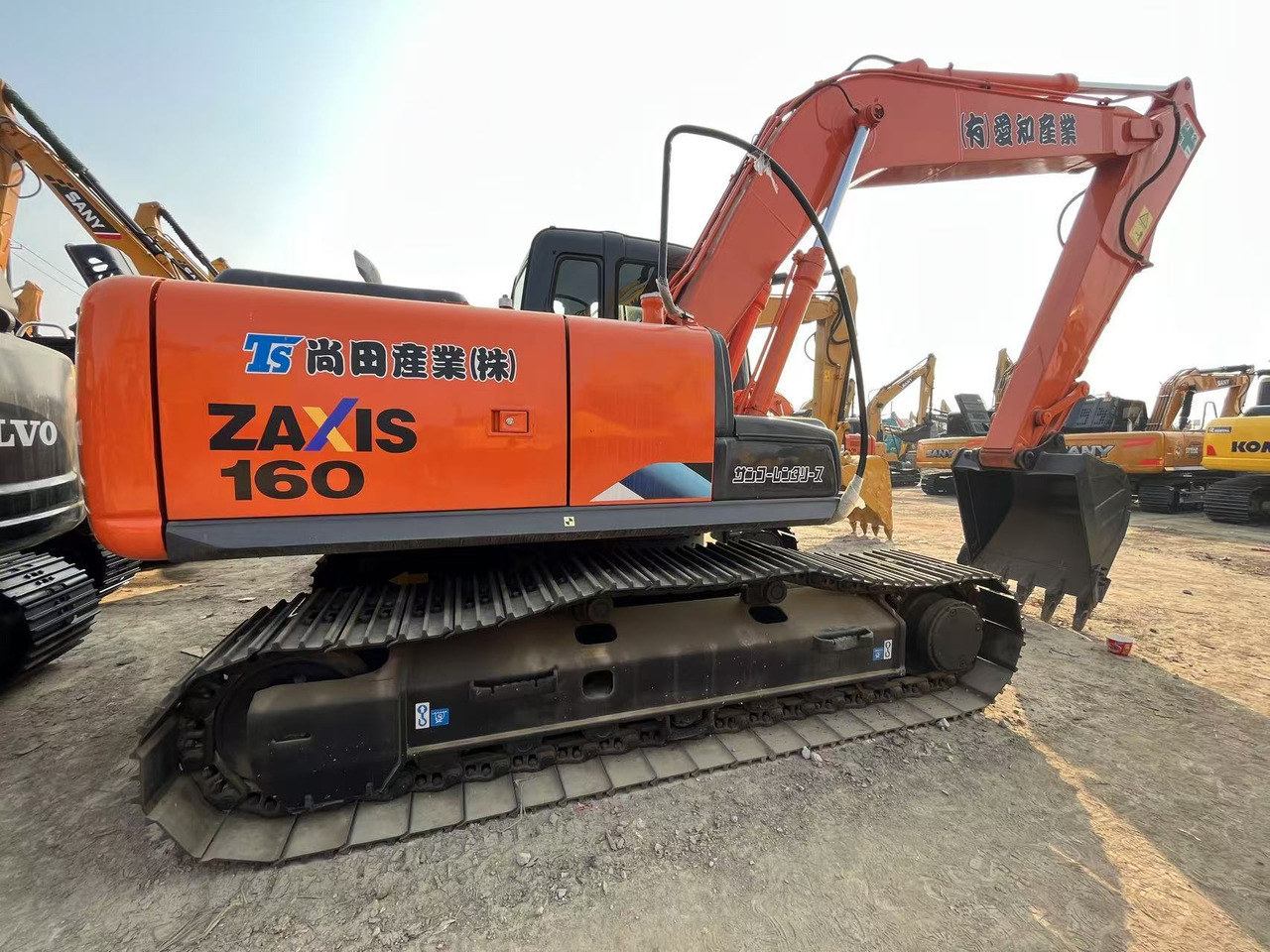HITACHI ZX160 - Excavadora de cadenas: foto 1 HITACHI ZX160 - Excavadora de cadenas: foto 1